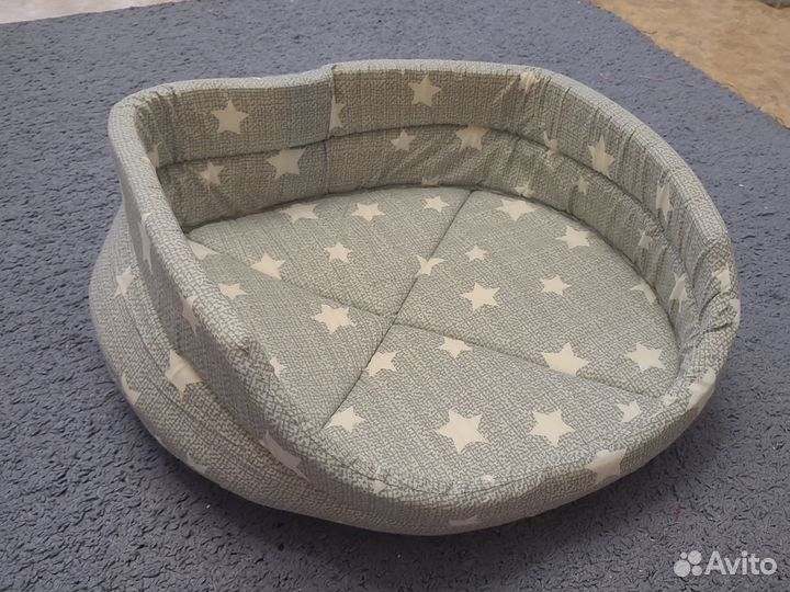 Лежанка для собак и кошек