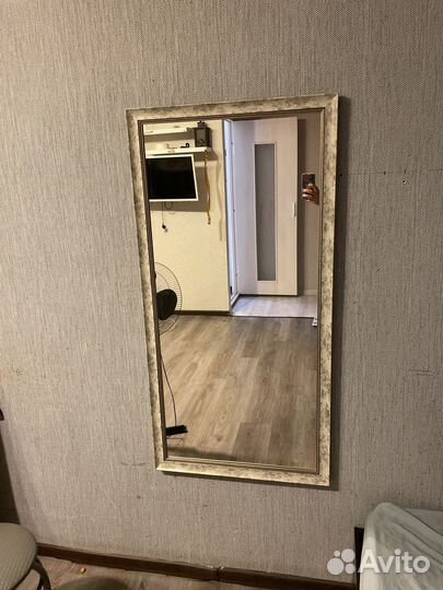 Зеркало настенное