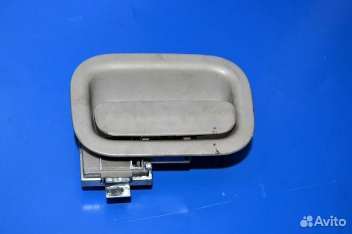 Замок бардачка салонного среднего volvo FH12 2-see