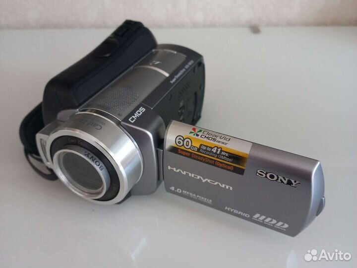 Видеокамера Sony DCR-SR220E