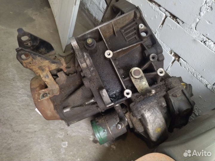 Пежо партнёр МКПП коробка