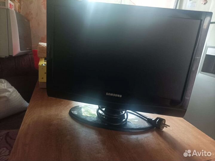 Монитор Samsung