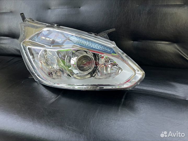 Фара правая Ford Transit Tourneo Custom 2012