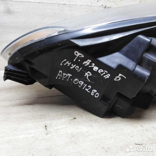 Фара передняя правая Volkswagen Jetta 5, Volkswage