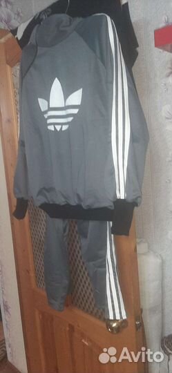 Костюм спортивный