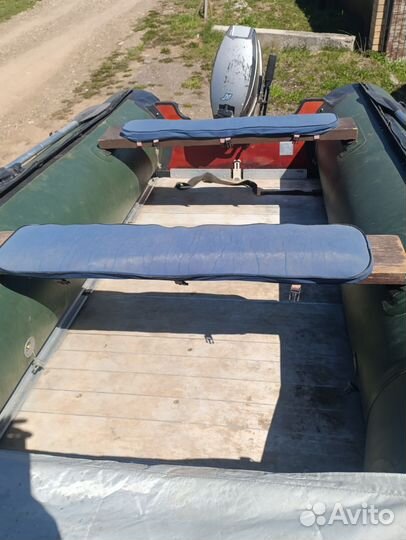 Лодка с мотором