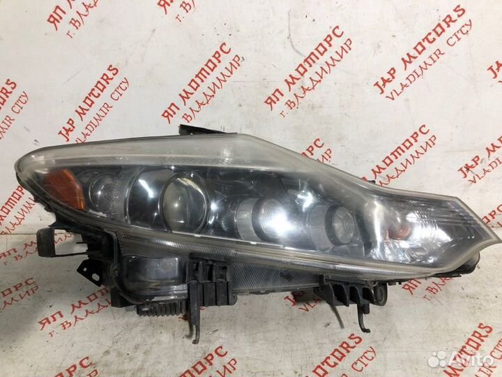 Фара ксеноновая передняя правая Nissan Murano Z51
