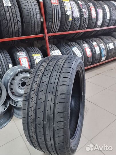 Roadmarch Prime UHP 08 255/40 R18 и 275/35 R18