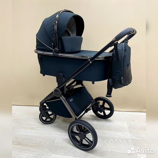 Универсальная коляска Carrello