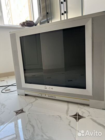 Телевизор