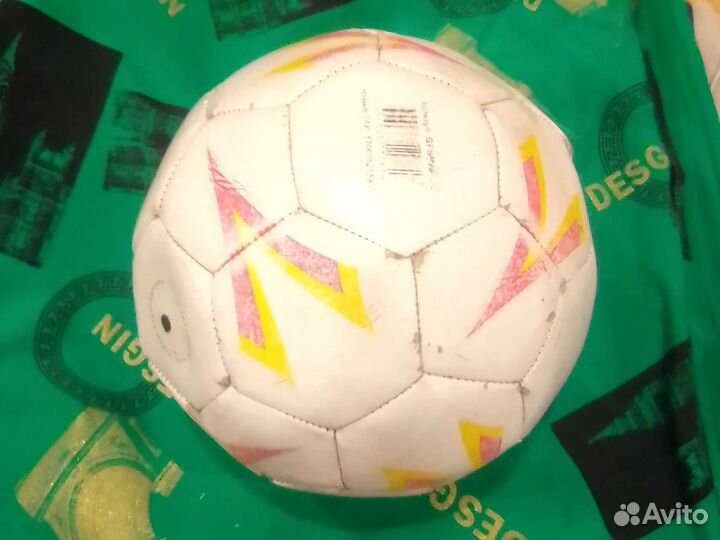 Футбольный мяч