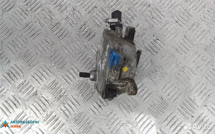 Насос вакуумный BMW 6 E63/E64 2004