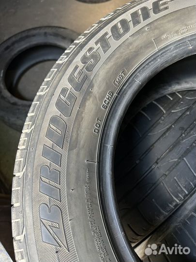 Bridgestone Dueler H/P 215/65 R16