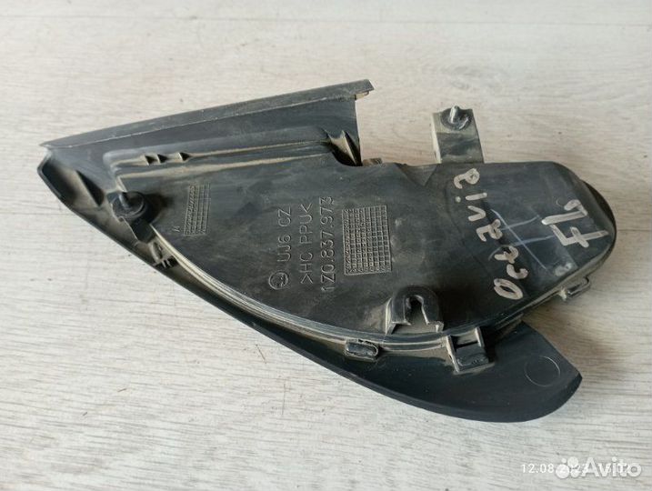 Уголок зеркала передний левый Skoda Octavia A5 BSF