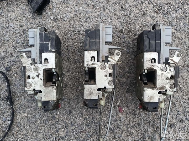 Замки электрические лада калина,гранта,датсун