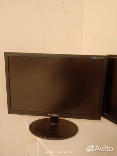 Монитор Samsung 19 дюймов