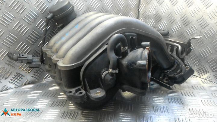 Коллектор впускной Volkswagen Passat B5 2001