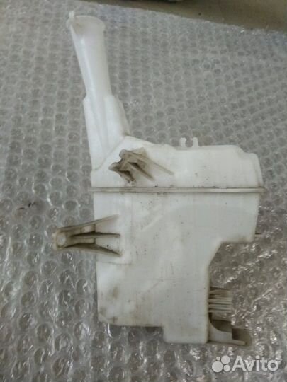 Hyundai Solaris 2 бачок омывателя