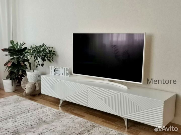 Тумба тв Bravo (на опорах или подвесная)