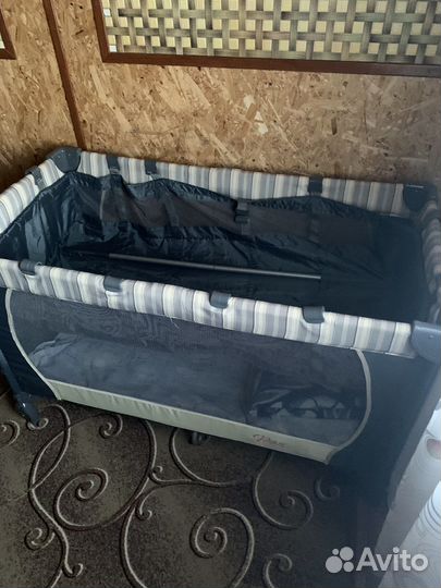 Детская кровать манеж