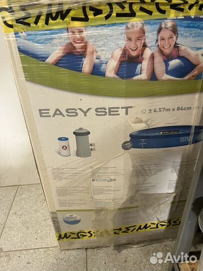 Надувной бассейн большой 4/6