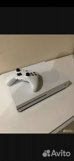 Xbox one s 1tb с играми