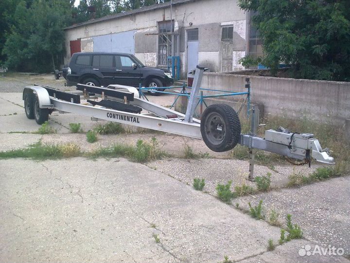 Лодочный прицеп