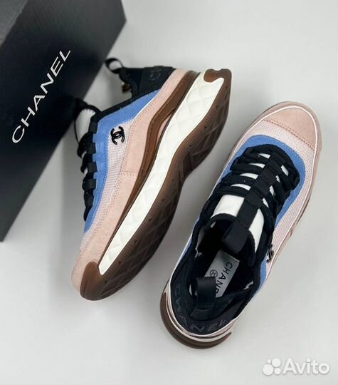 Кроссовки Chanel женские