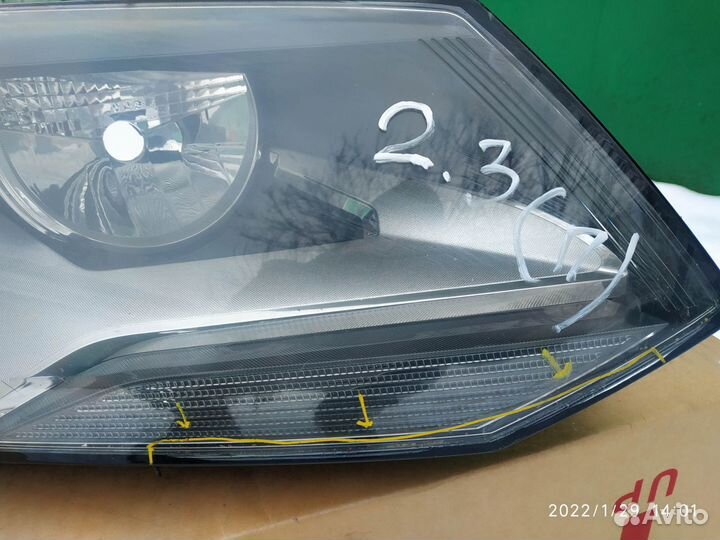 Фара галоген фольксваген туарег 2010-2014 дефект