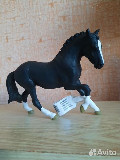 Коллекционные фигурки лошадей
