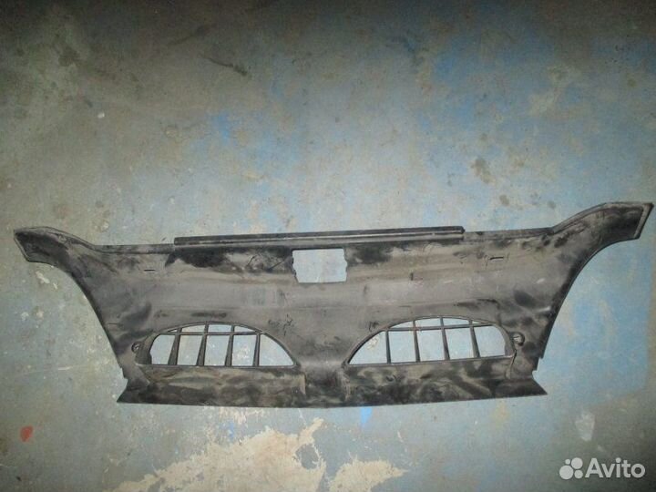 Решетка радиатора Citroen Xantia 1.8 2001