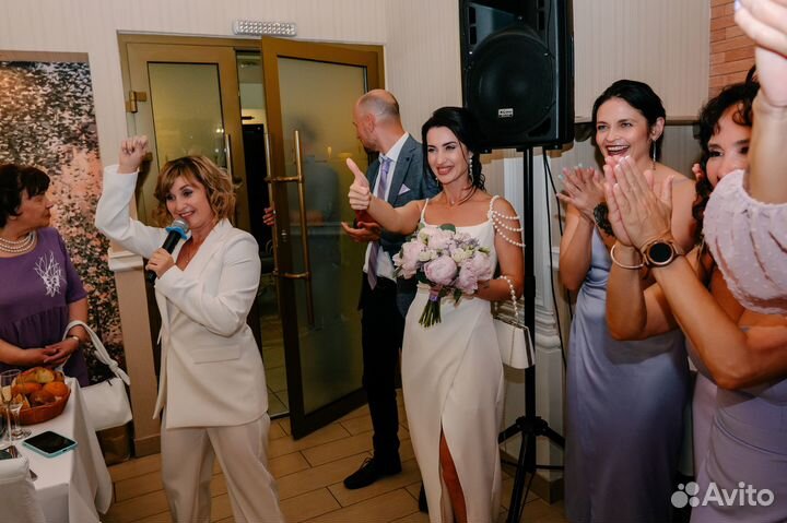 Ведущий и диджей