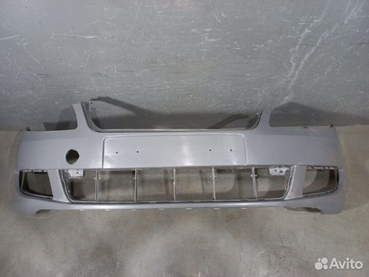 Бампер передний Skoda Fabia 2 2007+ в цвет