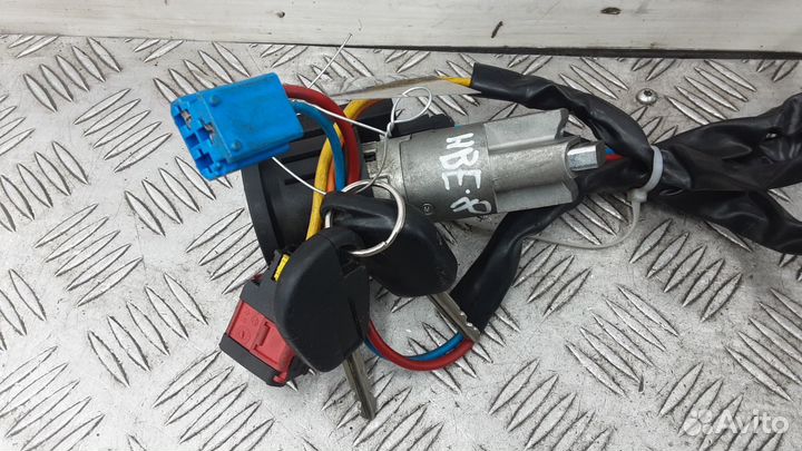 Замок зажигания Peugeot Partner (1996-2008)