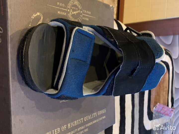 Ботинок Барука, пара