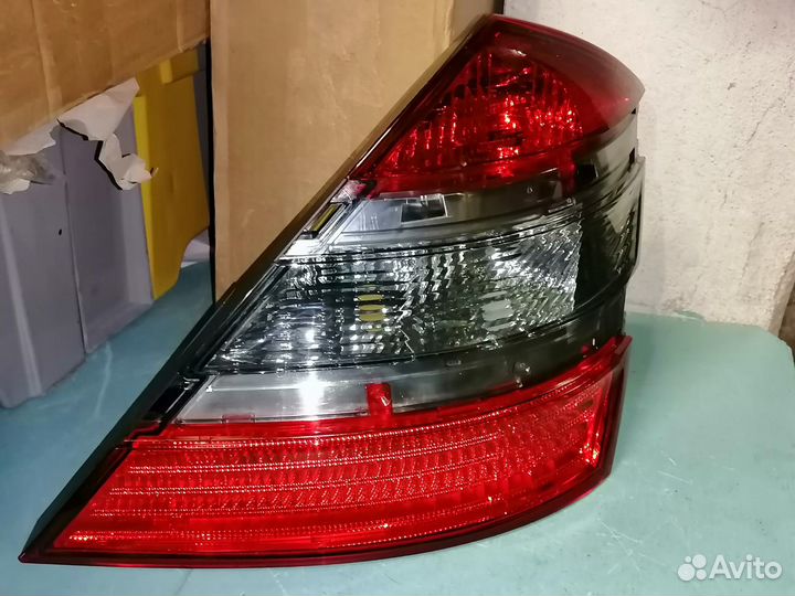 Задний фонарь A2218200266 Mercedes W221 S-Class