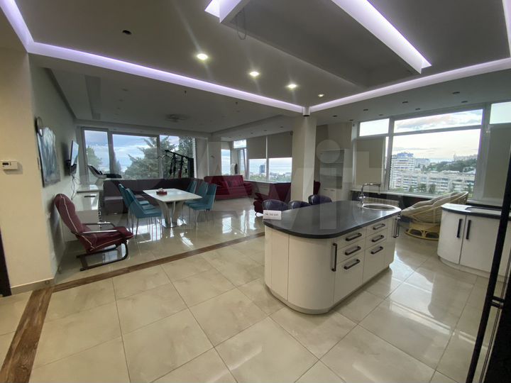 2-к. квартира, 120 м², 5/6 эт.