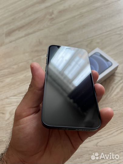Телефон iPhone 12 mini