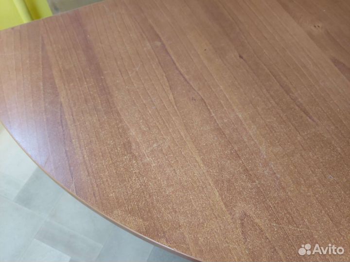 Стол угловой