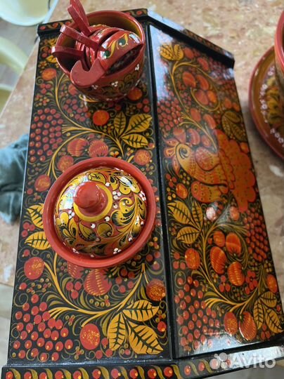 Сервиз чайный- столовый на 6 персон