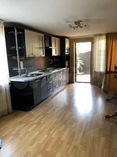 1-к. квартира, 40 м², 1/2 эт.