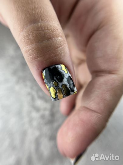 Маникюр /педикюр