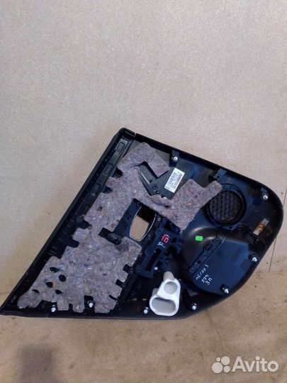 Обшивка задней двери Renault Megan 3 хэтчбек