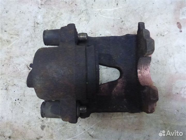 Суппорт передний левый Skoda Octavia 1Z3 BSE 2012