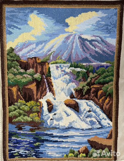 Картина (вышивка крестом)