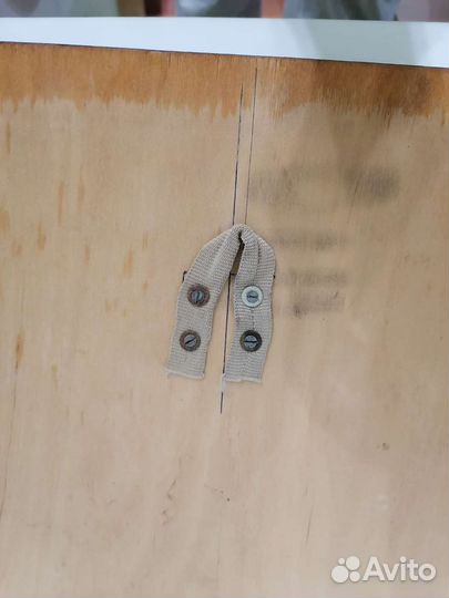 Картина из проволоки и ёлочных игрушек