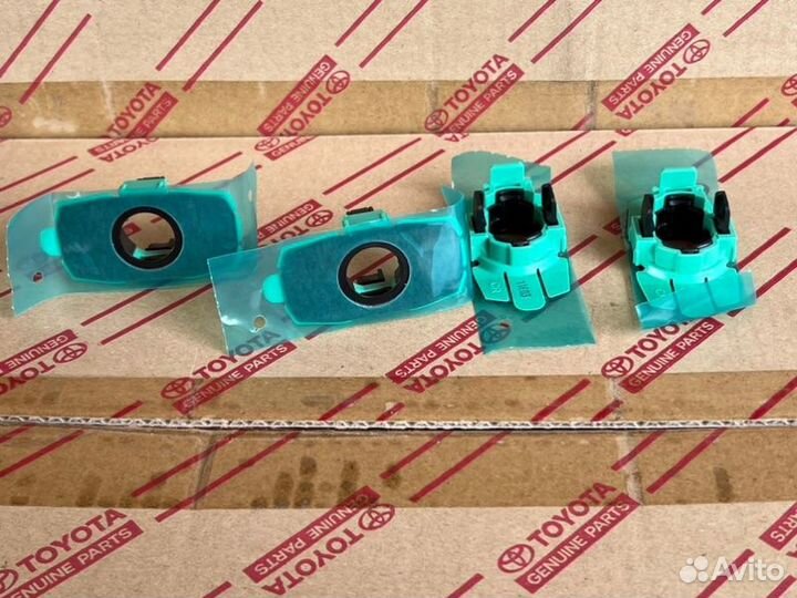 Кронштейн датчика парковки Toyota Rav4 2018-2023