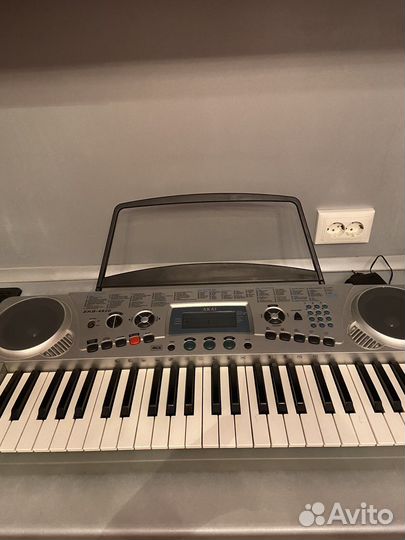 Синтезатор akai модель EKB 4920