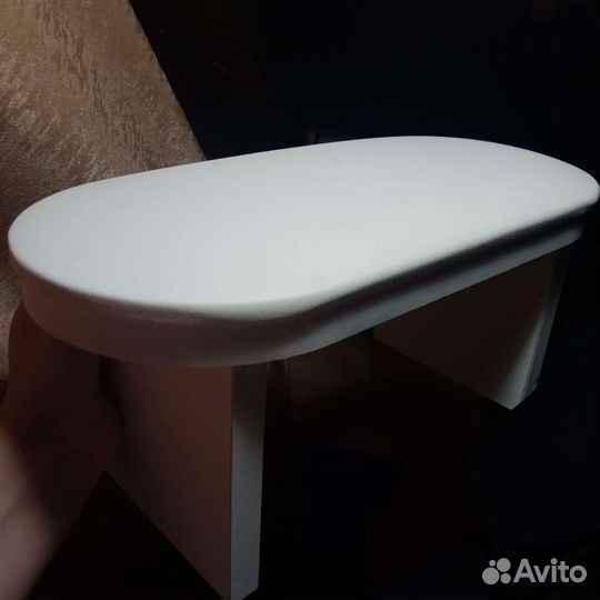 Подлокотник для маникюра