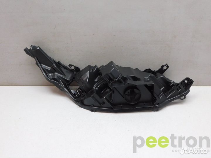 Б/У Б/У Корпус фары левой б/у LED. HY3213W030HA